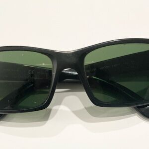 Ray-Ban Black Sunglasses